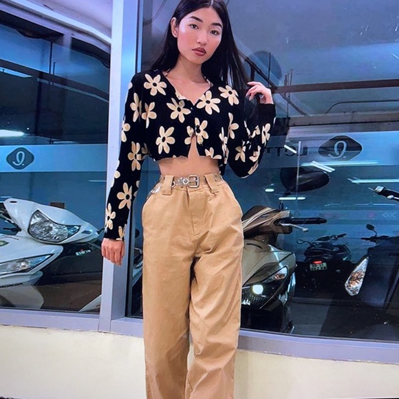 NWT Empty Soda Daisy Delusions Crop Top - Picture 2 of 9